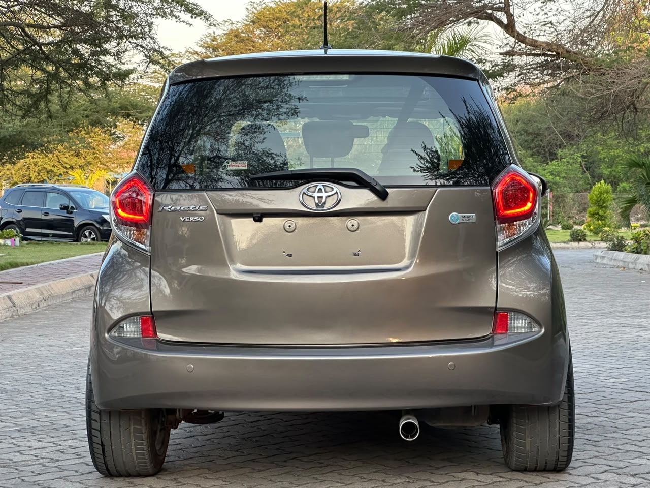 TOYOTA RACTIS thumbnail 12